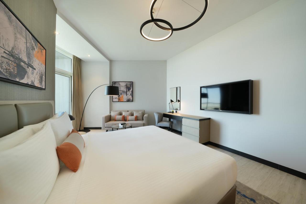 Damac Hills 2 Hotel, An Edge By Rotana Hotel Dubai Exterior foto