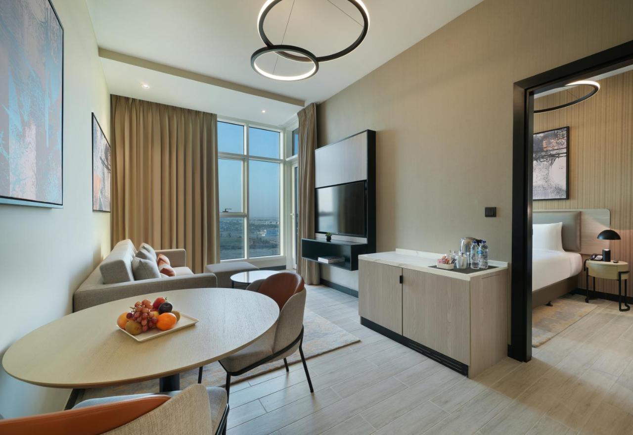 Damac Hills 2 Hotel, An Edge By Rotana Hotel Dubai Exterior foto